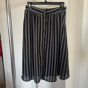 A-line black striped skirt